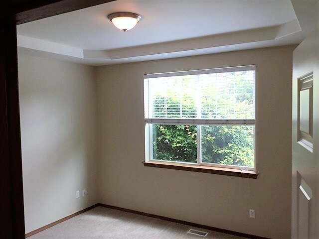 Building Photo - 1627 182nd St E