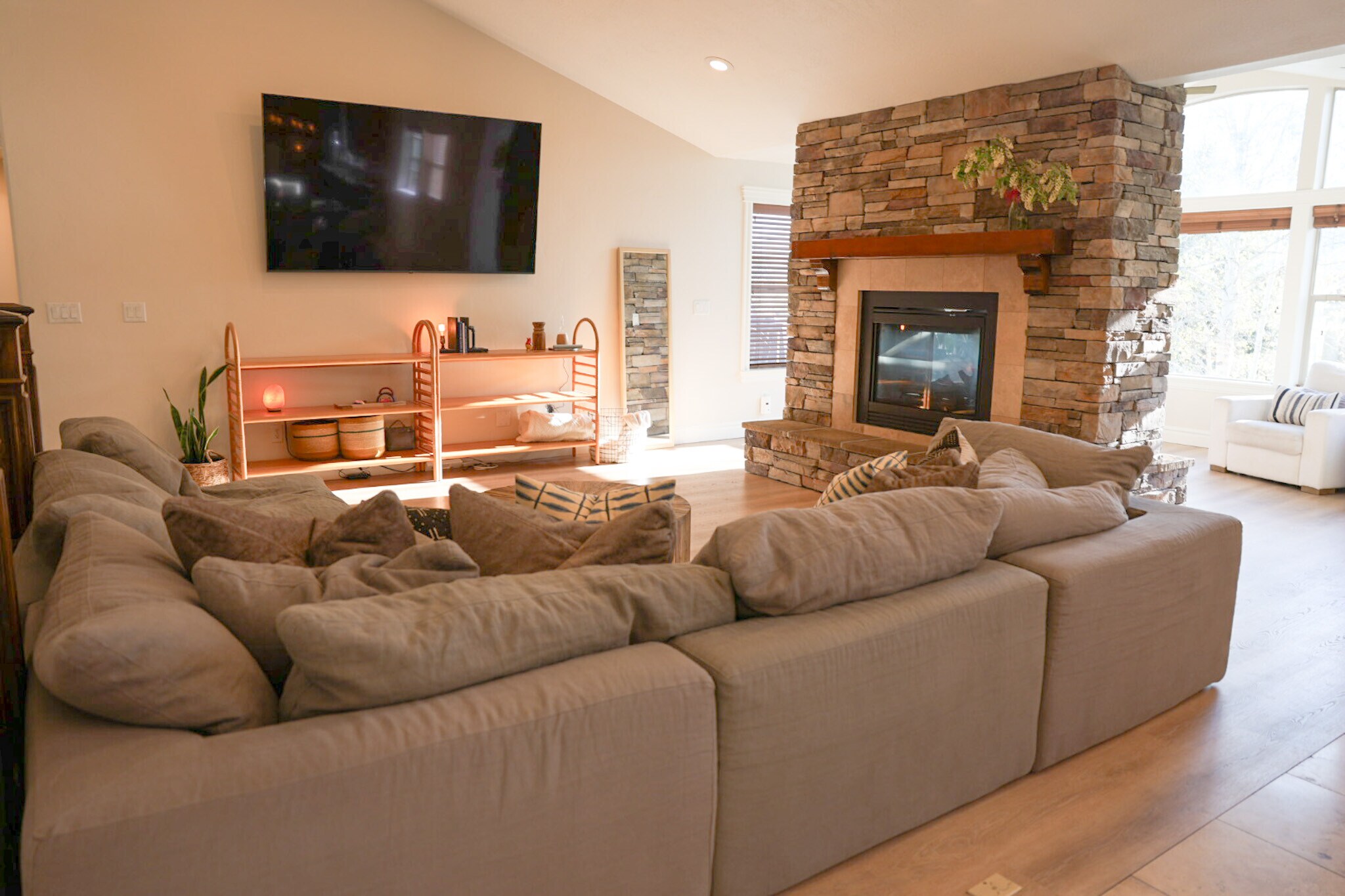 Building Photo - 284 S 550 E