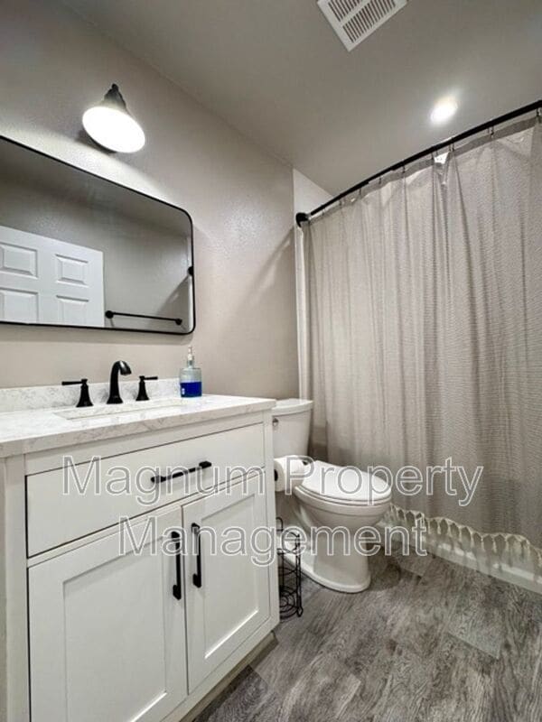 Building Photo - 27776 Spring Meadow Ct