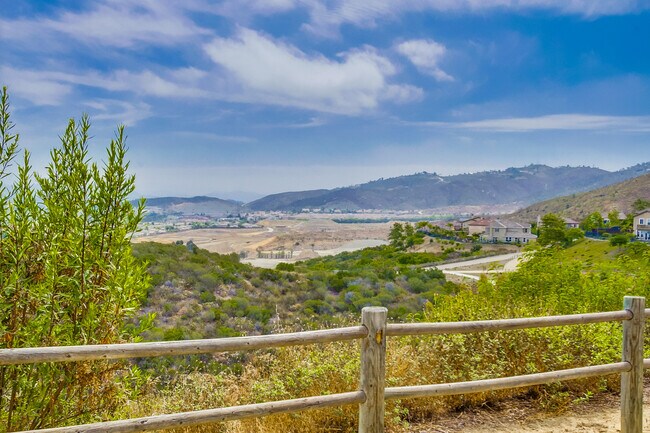 Building Photo - Magnificent Stone Canyon Home with Top of ...