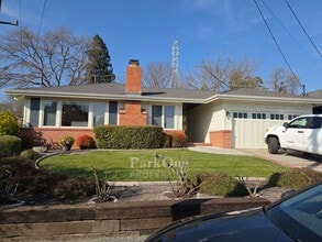 Building Photo - Charming Home with Detached Office in Lafayette Saranap