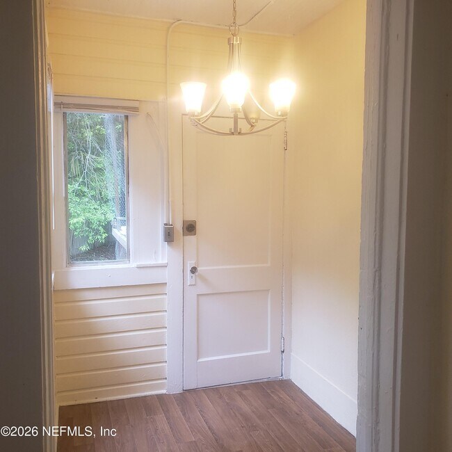 Building Photo - 2575 Haldumar Terrace