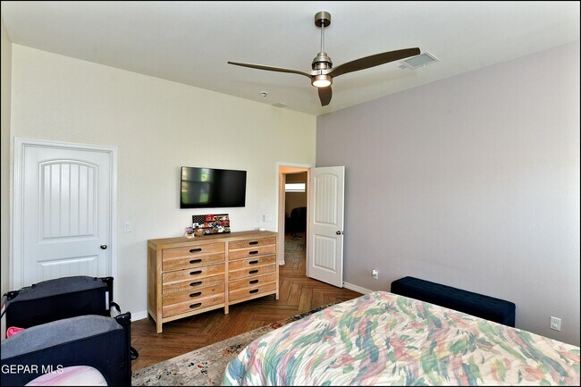 Building Photo - 2225 Tierra Delmonte Dr