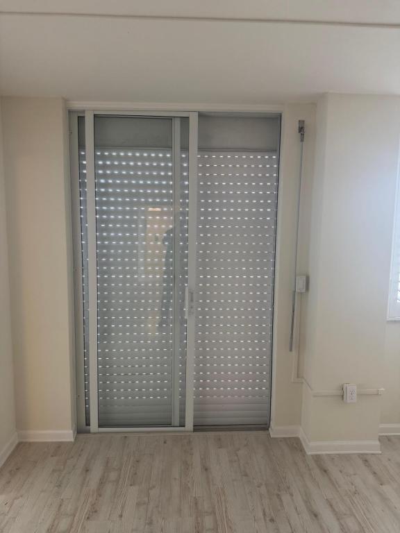 Building Photo - 925 N Halifax Ave