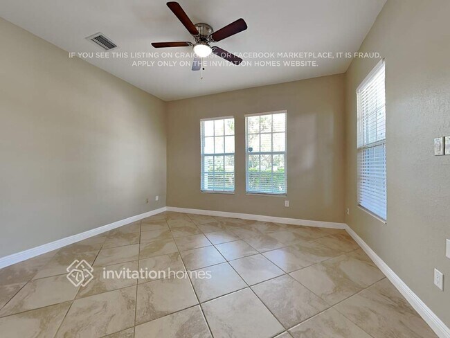 Building Photo - 720 NW 83rd Pl