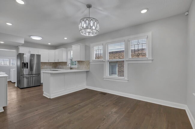 Building Photo - 1745 Sullivant Ave