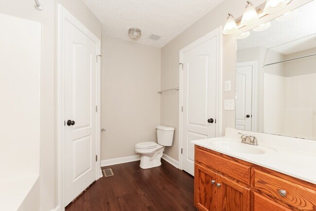 Building Photo - 1448 Brinkley Rd