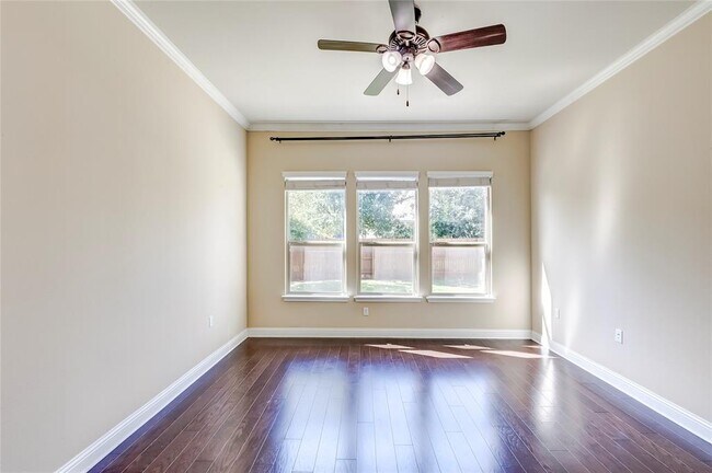 Building Photo - 16009 Jeffs Ln