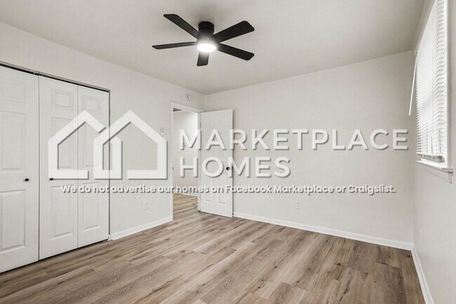 Building Photo - 3713 Stanford Cir