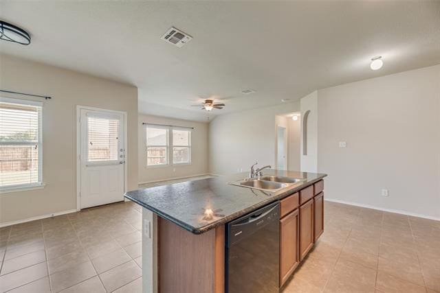 Building Photo - 1213 Rainer Dr