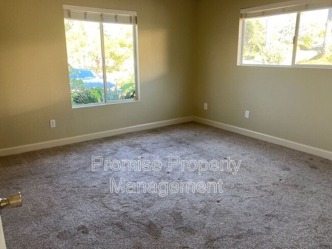 Building Photo - 1235 Peach Grove Ln