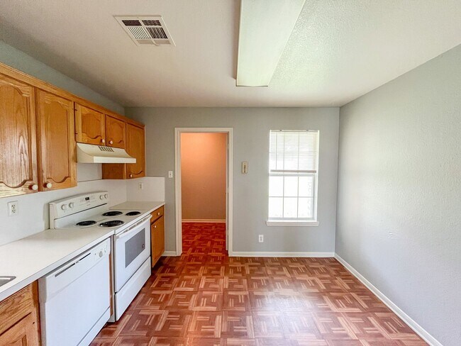 Building Photo - 1707 Windward Dr