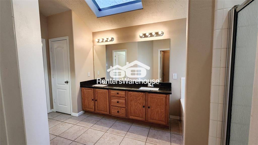 Building Photo - 18730 Dempsey Oaks Dr