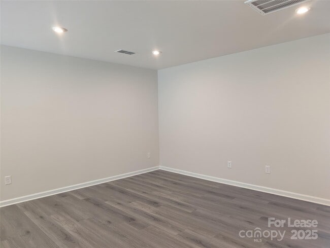 Building Photo - 2019 Stephens Farm Dr