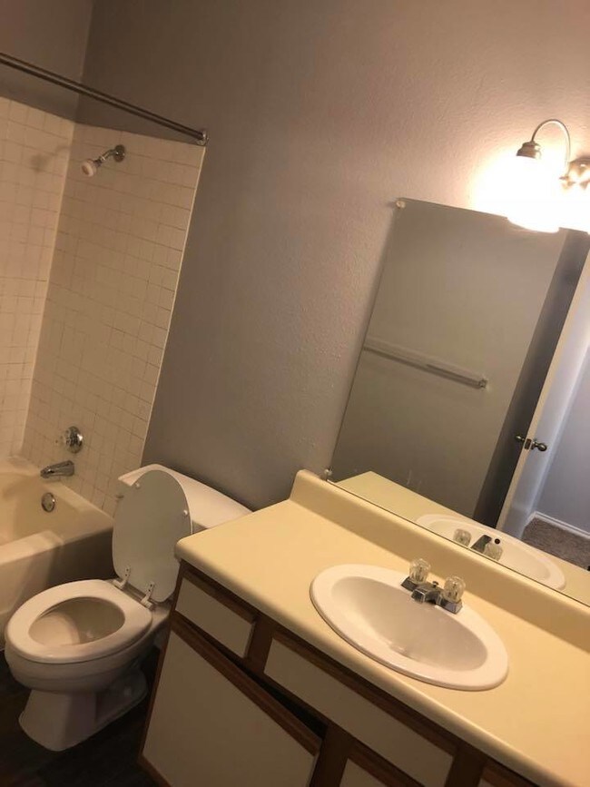 The Boulders Apartments 1301 N State Highway 121 Bonham TX 75418