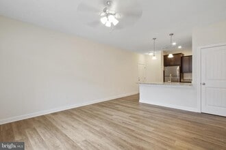 Building Photo - 111 Sienna Dr