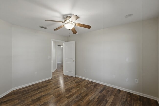 Building Photo - 13205 Mountain View