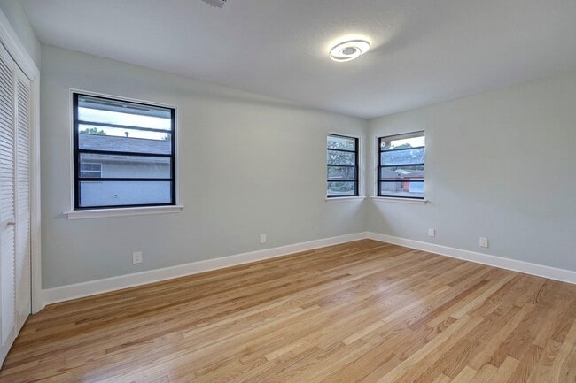 Building Photo - 11221 Elbeck Dr