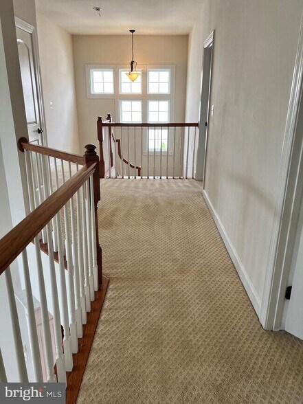 Building Photo - 44377 Stone Roses Cir