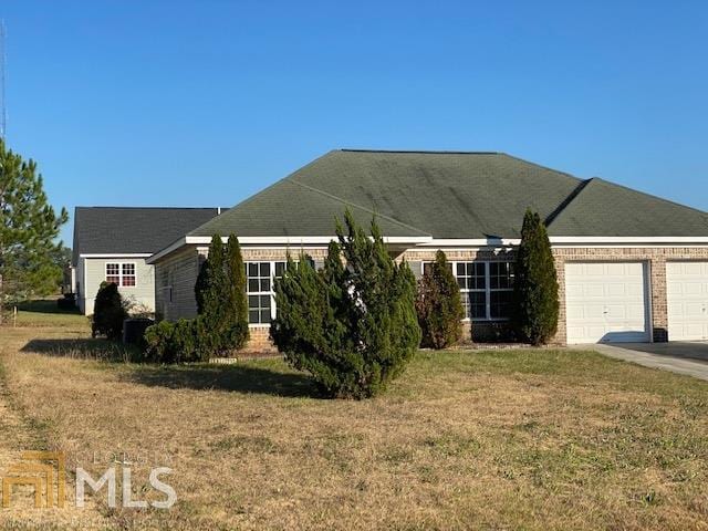 Primary Photo - 5027 Scotch Pine Ave