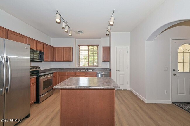 Building Photo - 3733 E Kerry Ln