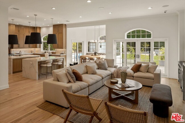 Building Photo - 280 Homewood Rd