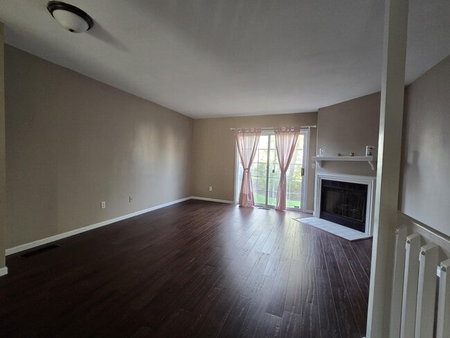 Building Photo - 5690 Kilbury Ln