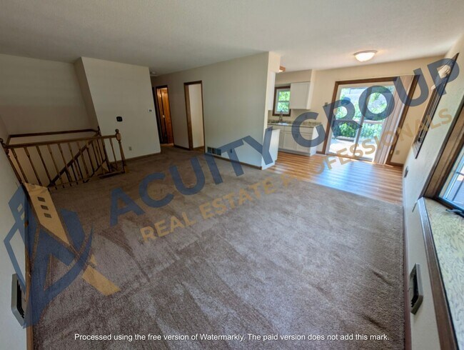 Building Photo - Elm Creek Park adjacent Large 2+BR House For Rent