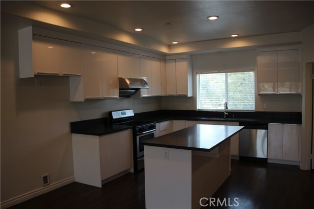 Building Photo - 201 N Azusa Ave