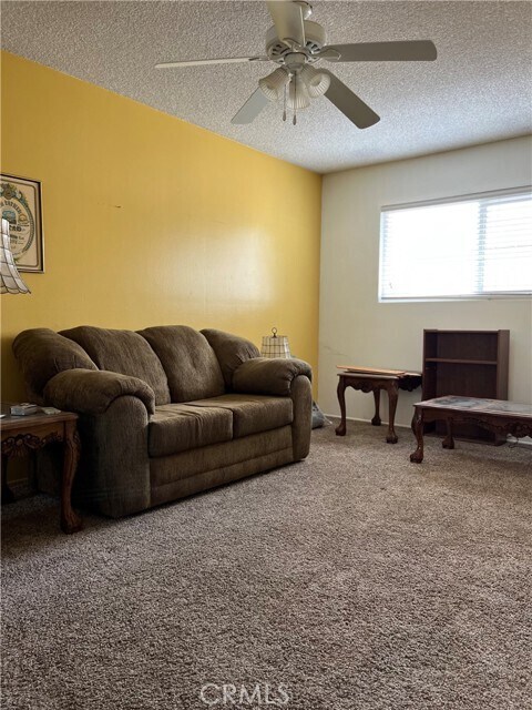 Building Photo - 2124 Beatrice Dr