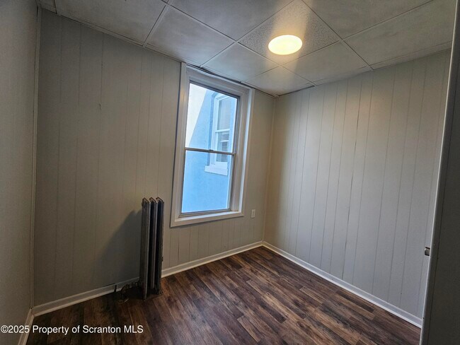 Building Photo - 28 E Columbus Ave