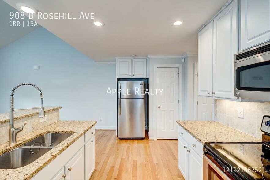 Building Photo - 908 Rosehill Ave