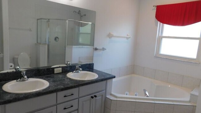 Building Photo - Lovely home @ Sawgrass in St Cloud