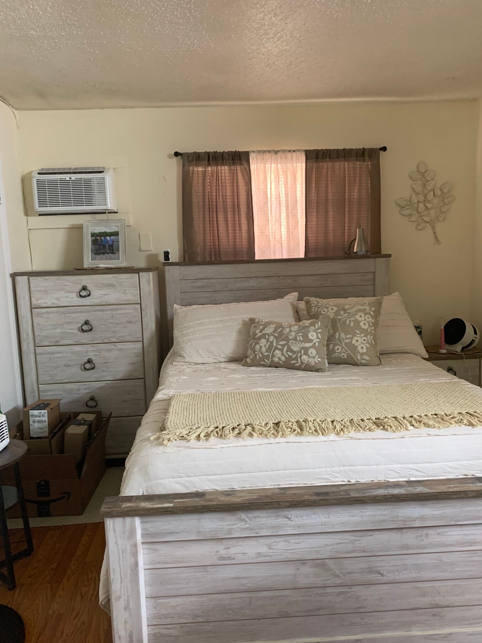 Building Photo - 1061 SE Monterey Rd