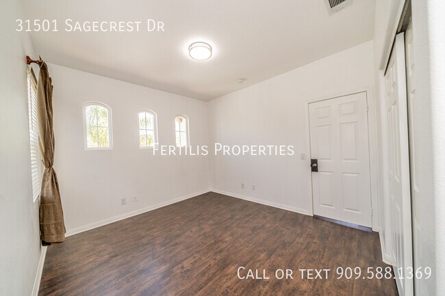 Building Photo - 31501 Sagecrest Dr