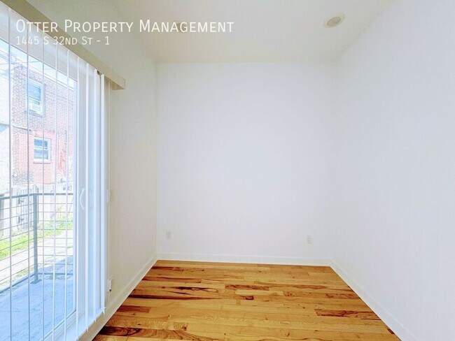 Building Photo - 1445 S 32nd St