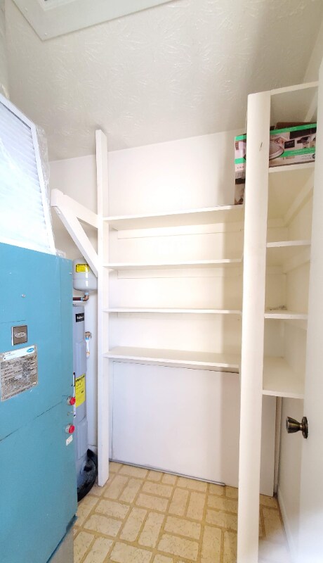 Building Photo - 210 Bolton Cir