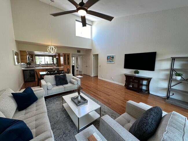 Building Photo - 166 Wimbledon Ct