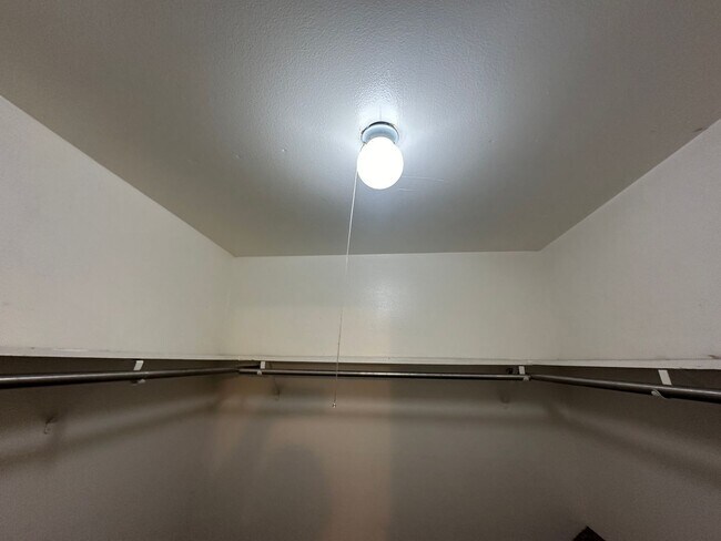 Building Photo - 3333 El Encanto Ct