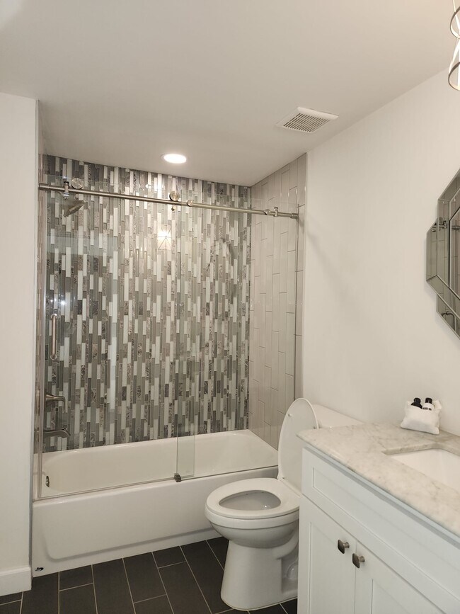 Building Photo - 4265 Parnell Rd