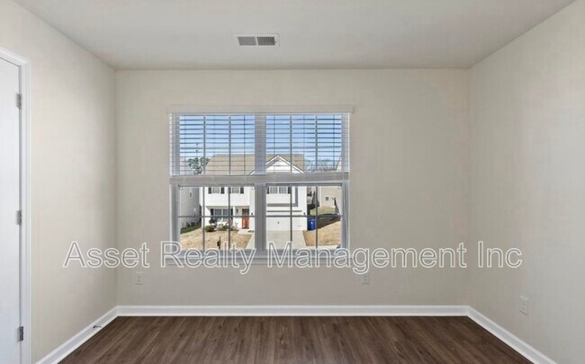 Building Photo - 2326 McCampbell Wells Way