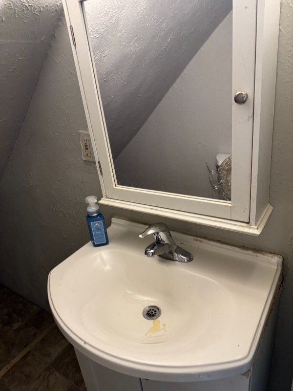 Building Photo - 11907 Continental Ave