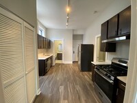 Large kitchen with plenty of cabinets for storage - 2346 W McLean