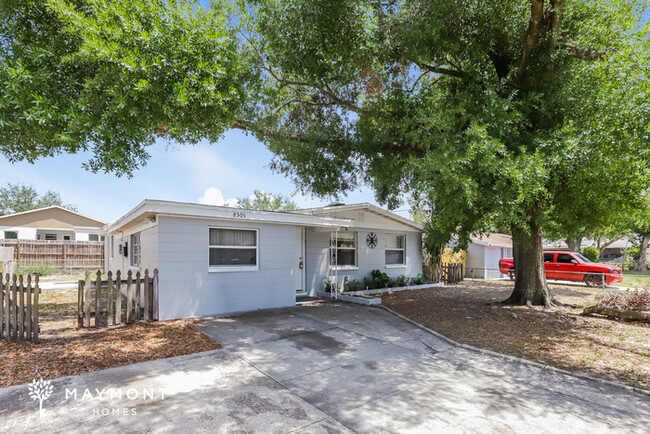 Building Photo - 8505 N Temple Ave