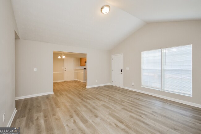 Building Photo - 85 Creek Bottom Dr