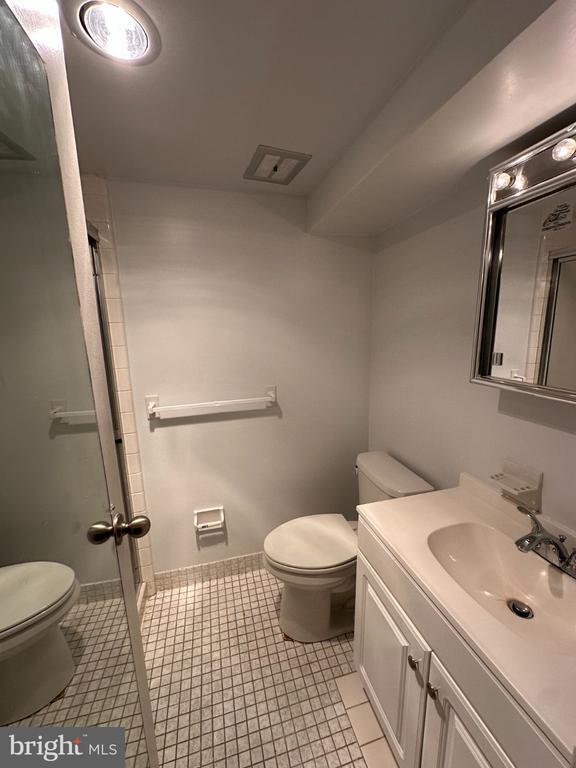 Building Photo - 100 West Ave