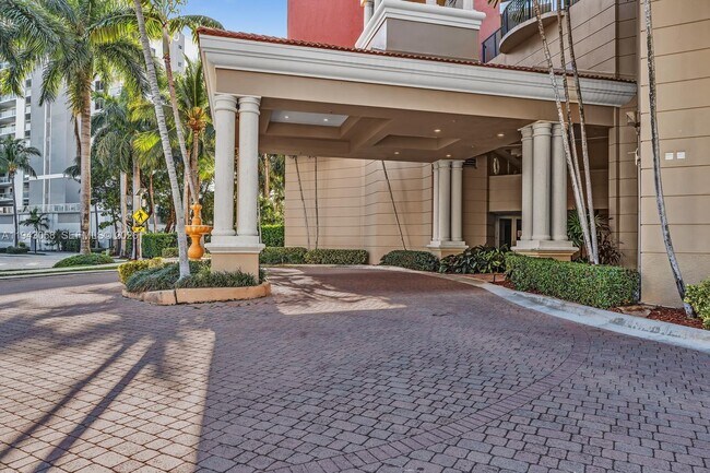 Building Photo - 17100 N Bay Rd