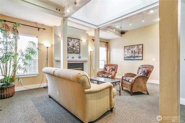Building Photo - 16817 Larch Way
