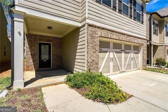Building Photo - 5216 Apple Grove Rd NE