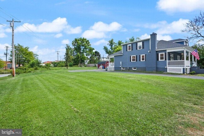 Building Photo - 580 N Braddock St